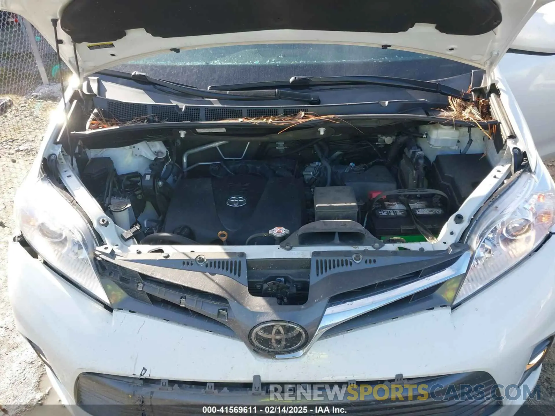 10 Photograph of a damaged car 5TDYZ3DCXLS029196 TOYOTA SIENNA 2020