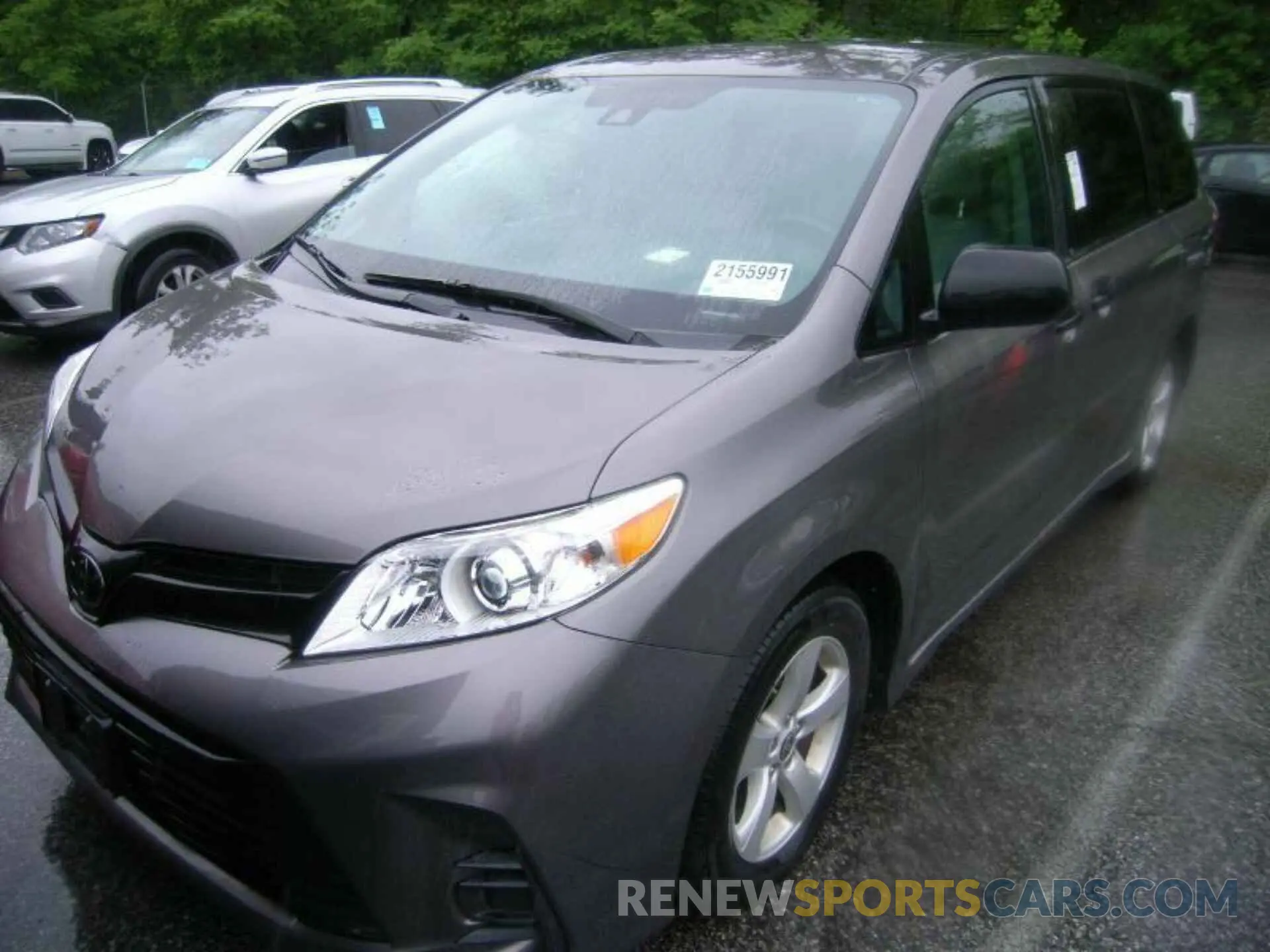 4 Photograph of a damaged car 5TDZZ3DC4LS063512 TOYOTA SIENNA 2020