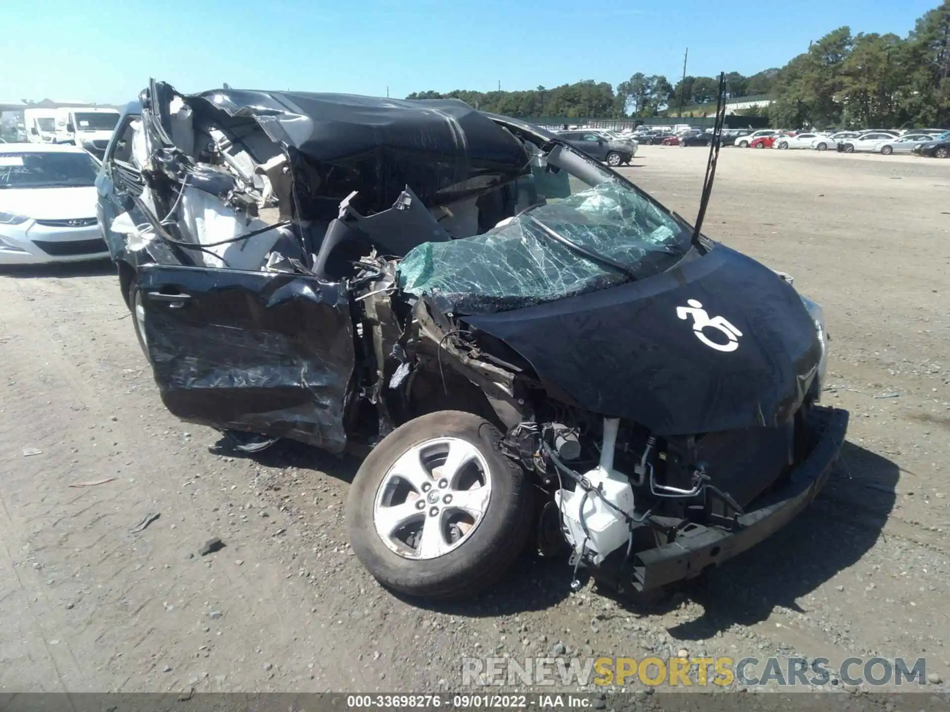 1 Photograph of a damaged car 5TDZZ3DC5LS056374 TOYOTA SIENNA 2020