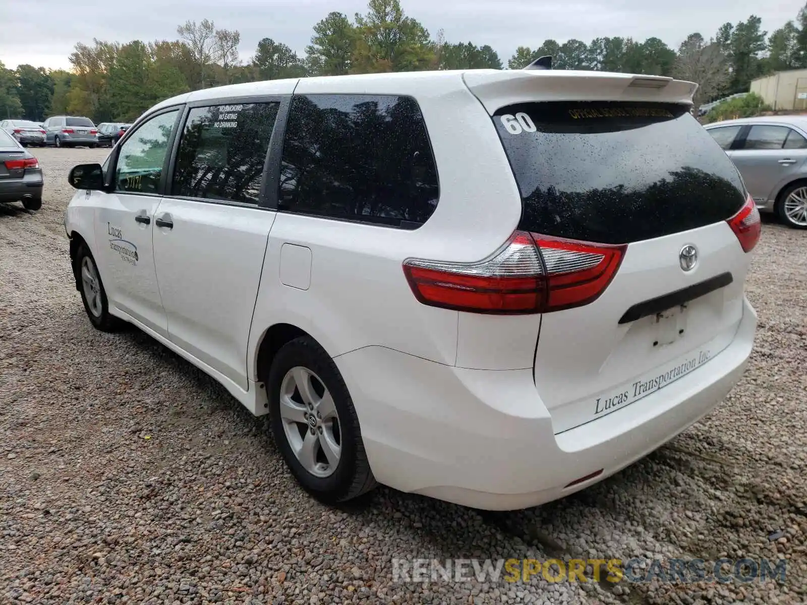 3 Photograph of a damaged car 5TDZZ3DC8LS030481 TOYOTA SIENNA 2020