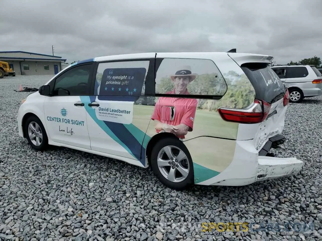 2 Photograph of a damaged car 5TDZZ3DC8LS061830 TOYOTA SIENNA 2020