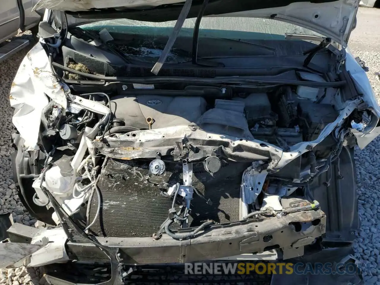12 Photograph of a damaged car 5TDZZ3DC8LS084136 TOYOTA SIENNA 2020