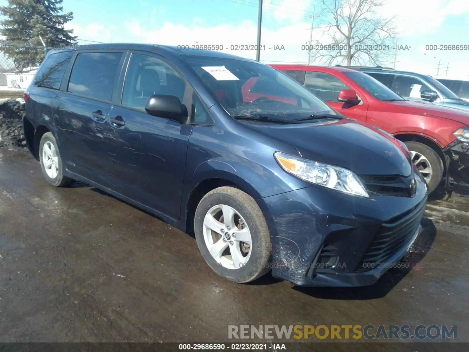 1 Photograph of a damaged car 5TDZZ3DC9LS038427 TOYOTA SIENNA 2020