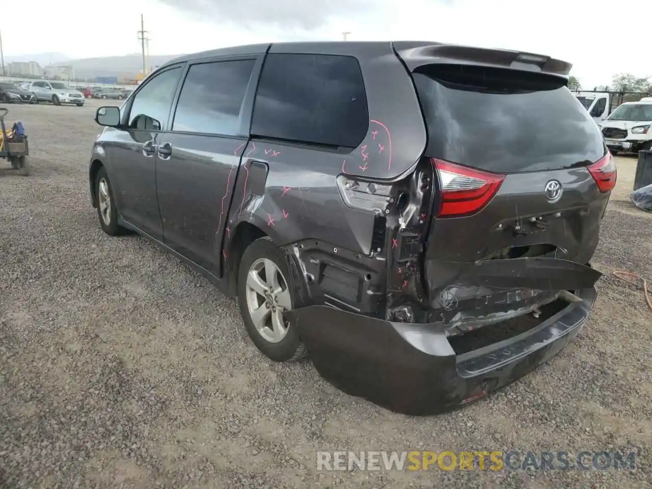 3 Photograph of a damaged car 5TDZZ3DCXLS021748 TOYOTA SIENNA 2020