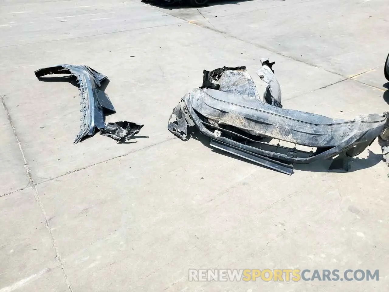 13 Photograph of a damaged car 5TDZZ3DCXLS034791 TOYOTA SIENNA 2020