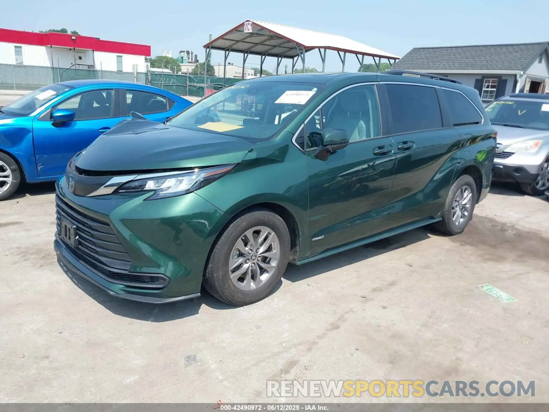 2 Photograph of a damaged car 5TDBRKEC1MS004817 TOYOTA SIENNA 2021