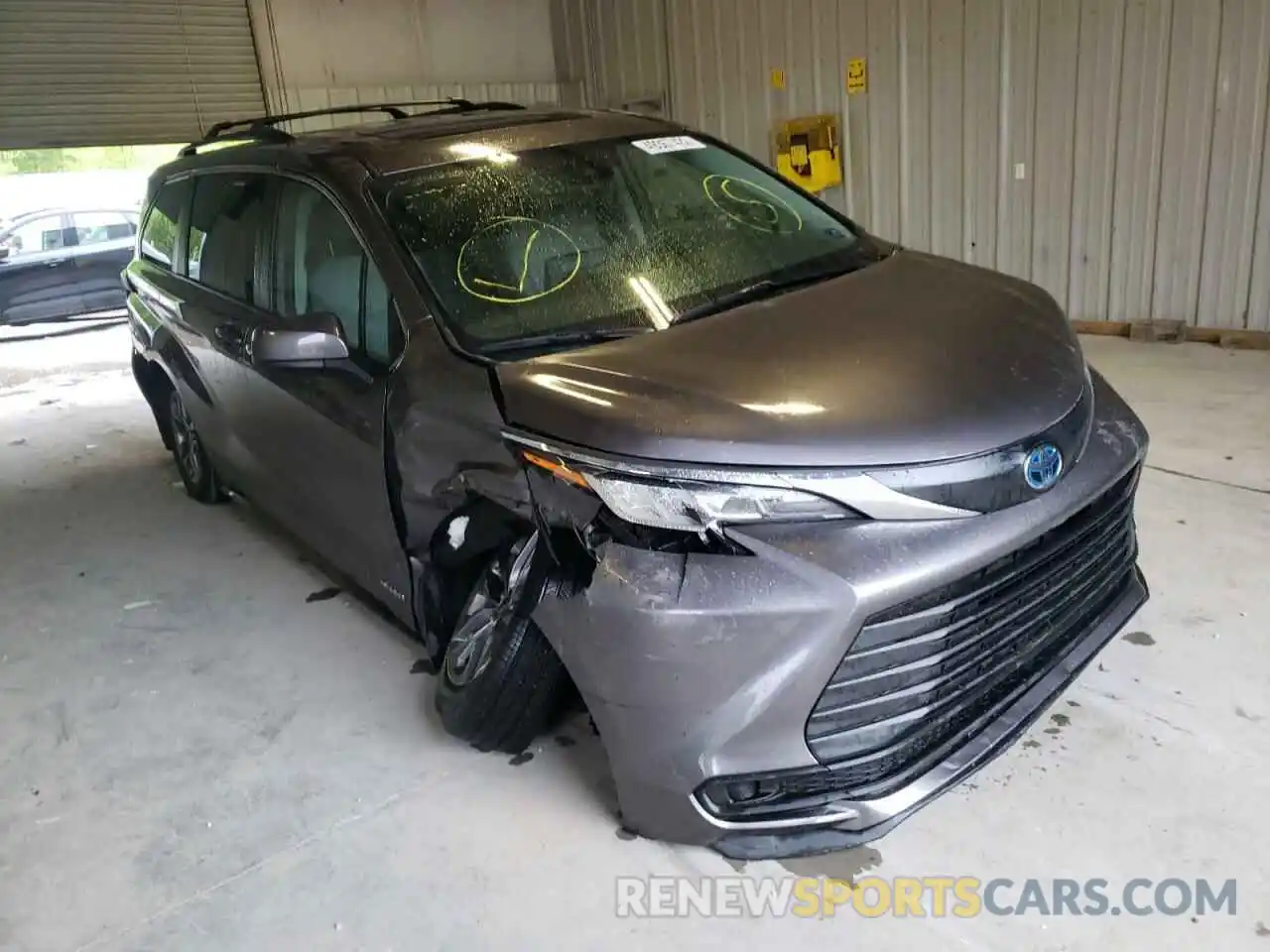 1 Photograph of a damaged car 5TDBRKEC5MS055494 TOYOTA SIENNA 2021