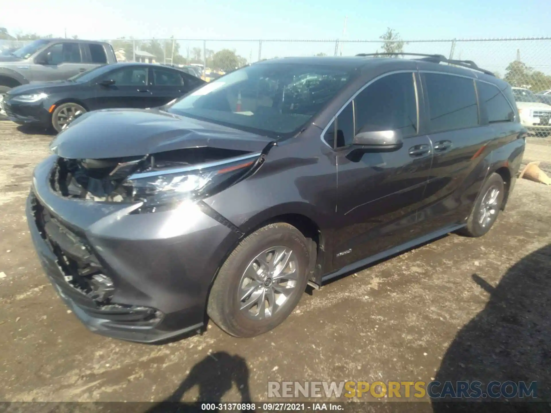 2 Photograph of a damaged car 5TDBRKEC9MS010574 TOYOTA SIENNA 2021