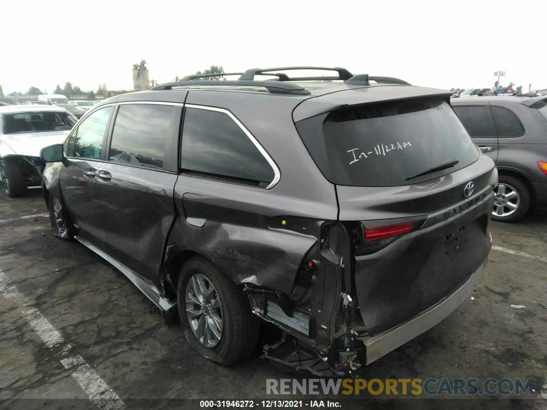 3 Photograph of a damaged car 5TDBRKECXMS034351 TOYOTA SIENNA 2021