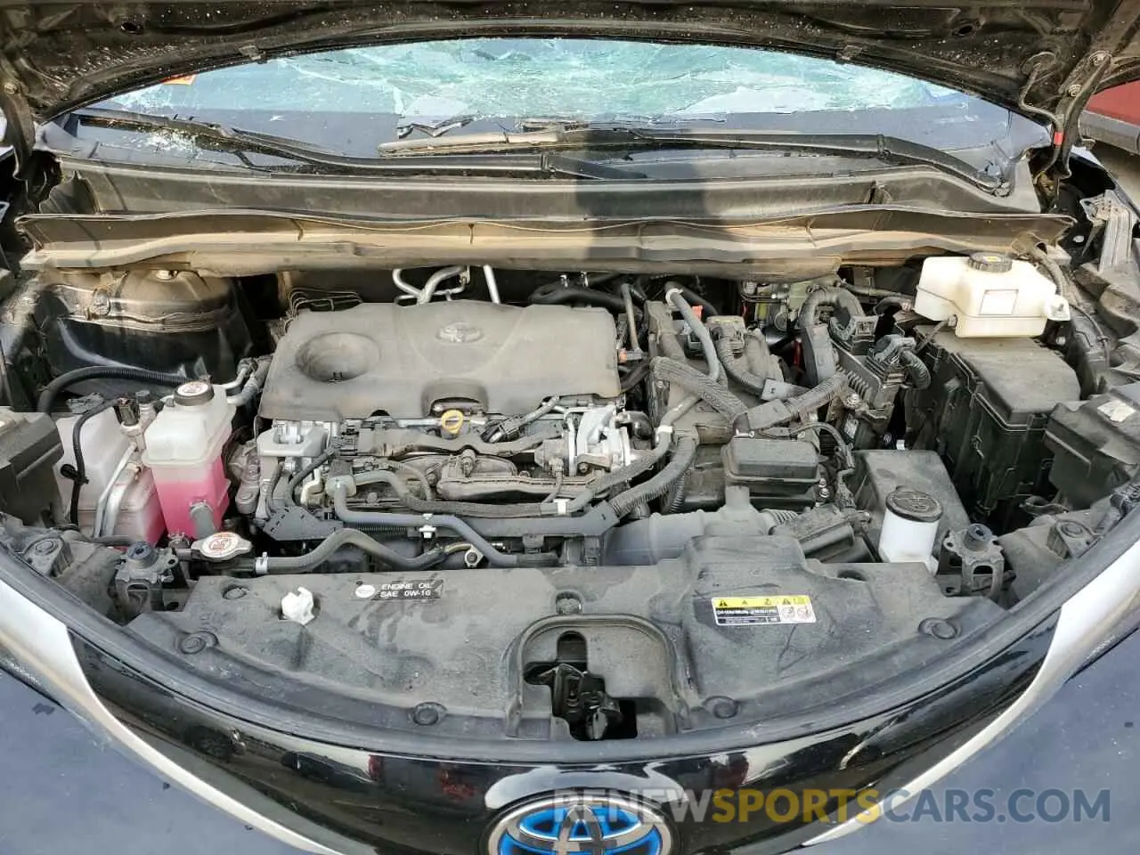 11 Photograph of a damaged car 5TDDRKEC0MS002338 TOYOTA SIENNA 2021