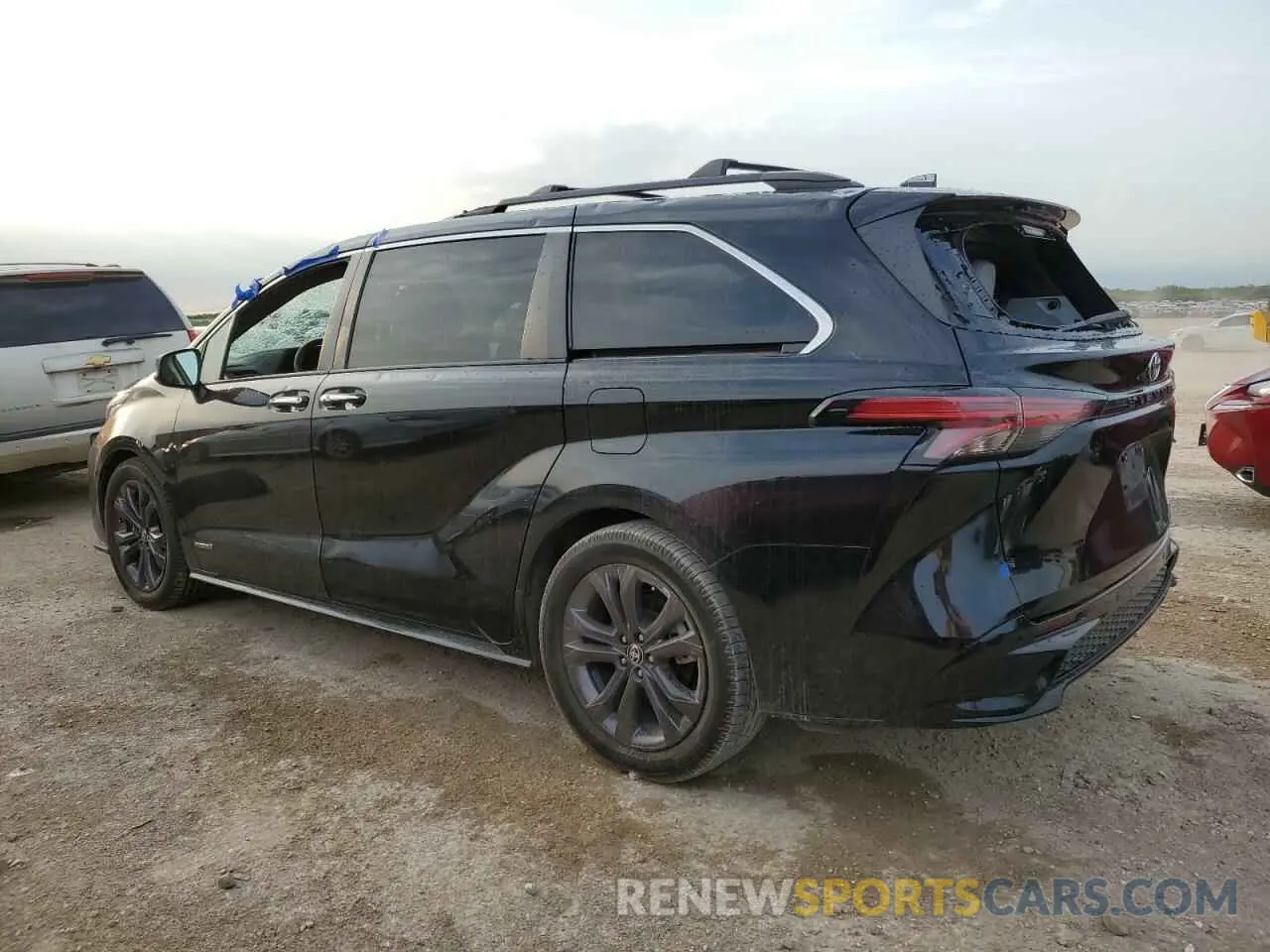 2 Photograph of a damaged car 5TDDRKEC0MS002338 TOYOTA SIENNA 2021