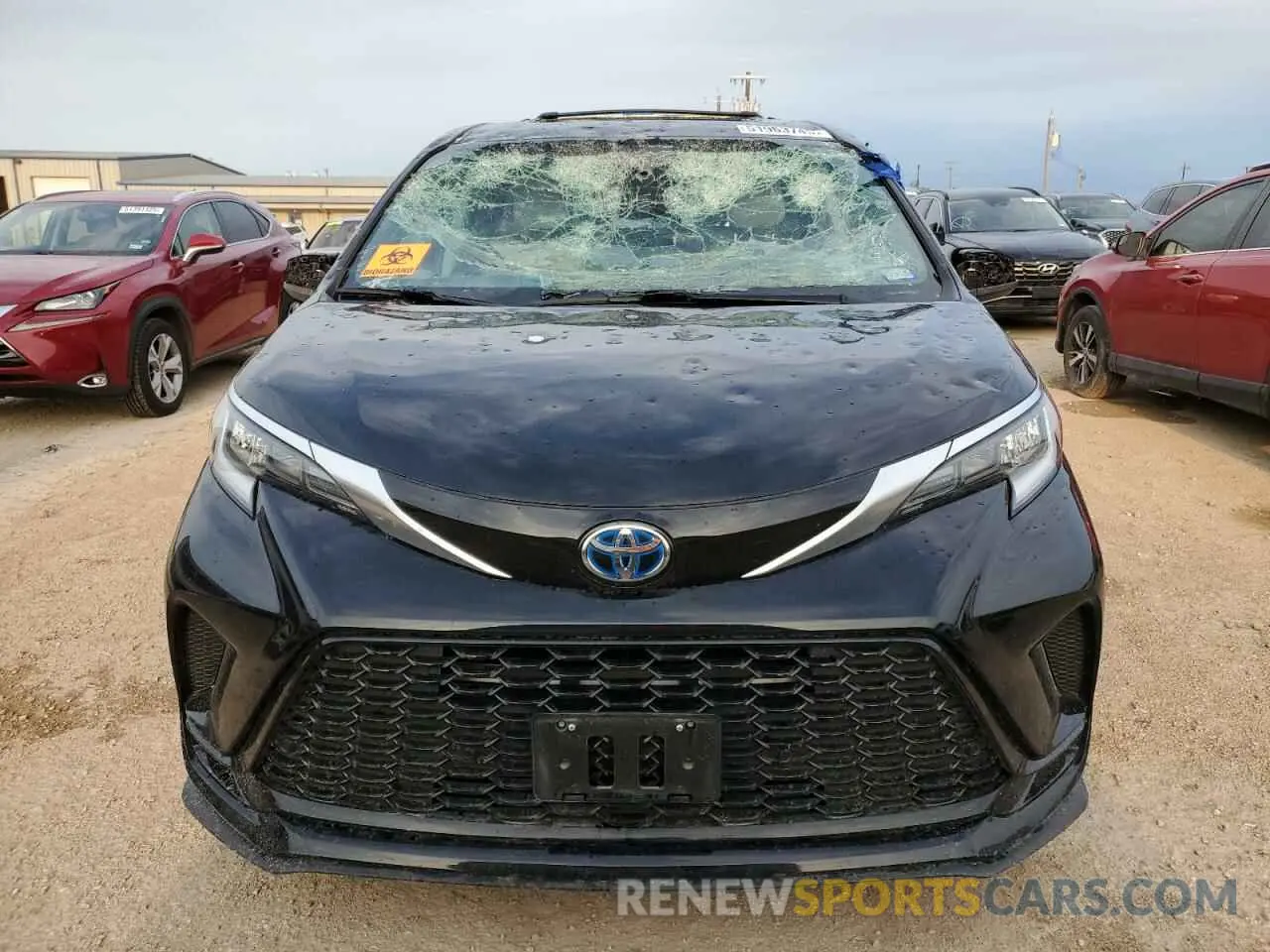 5 Photograph of a damaged car 5TDDRKEC0MS002338 TOYOTA SIENNA 2021