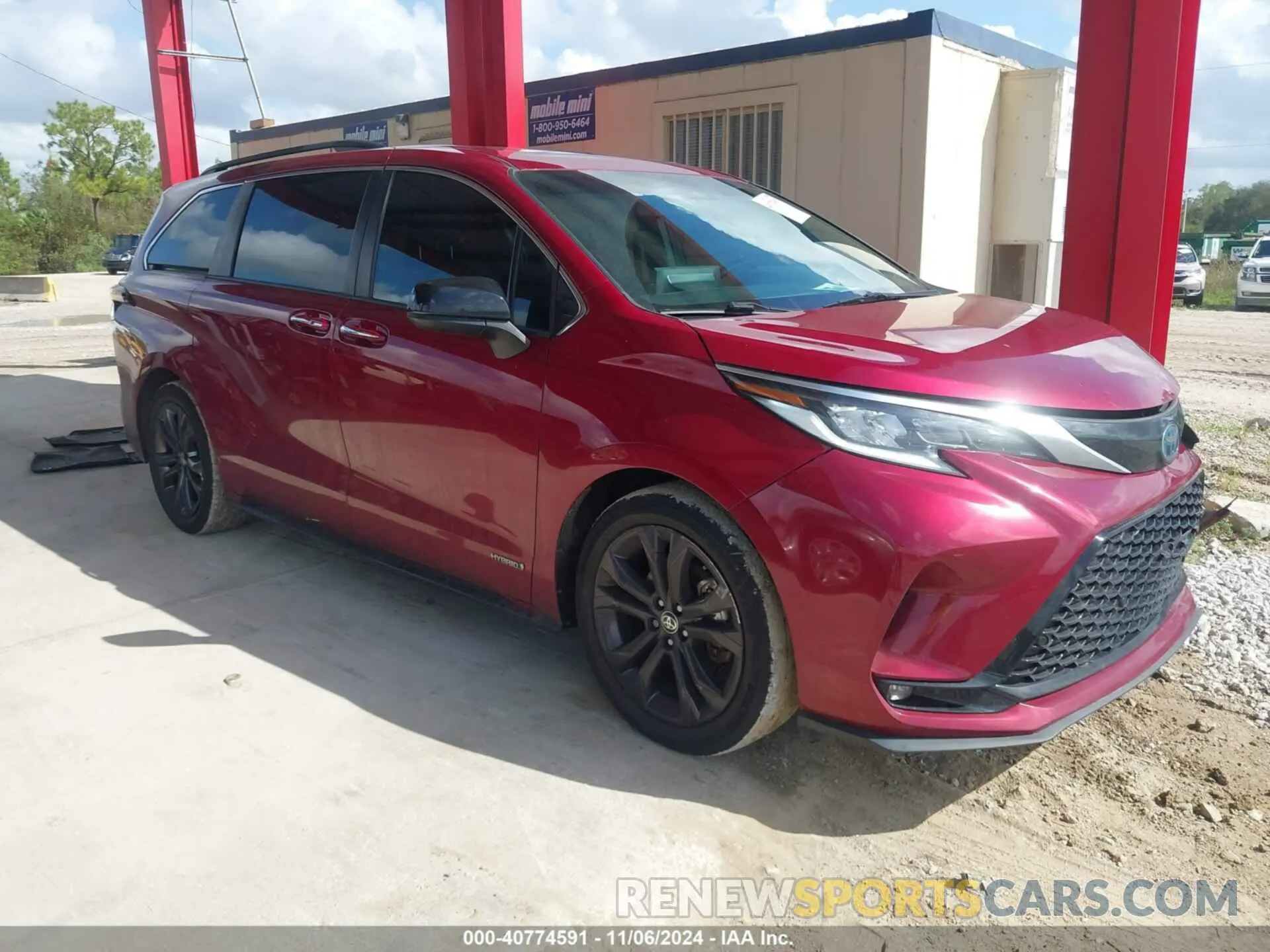 13 Photograph of a damaged car 5TDDRKEC0MS043195 TOYOTA SIENNA 2021