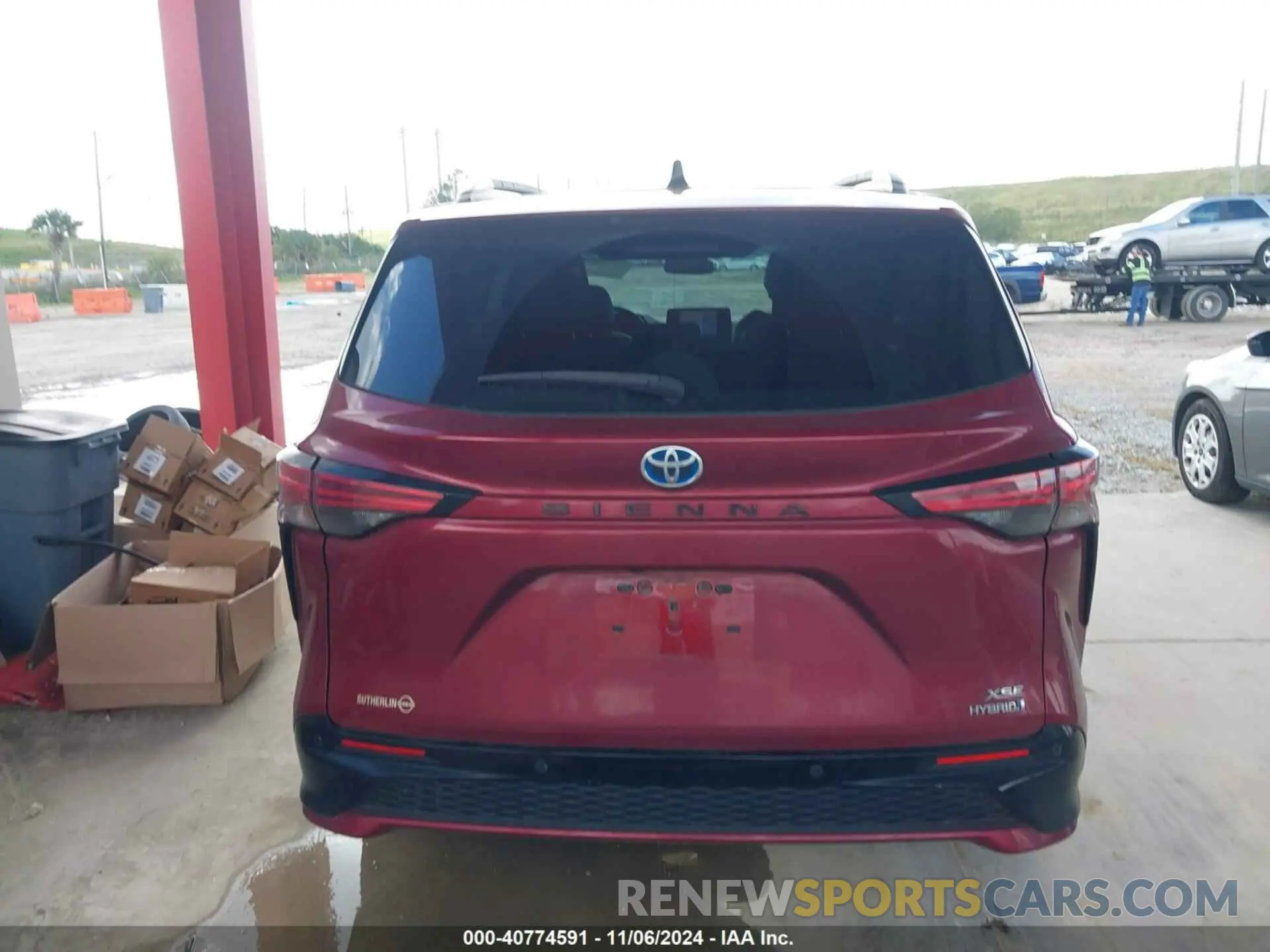 16 Photograph of a damaged car 5TDDRKEC0MS043195 TOYOTA SIENNA 2021