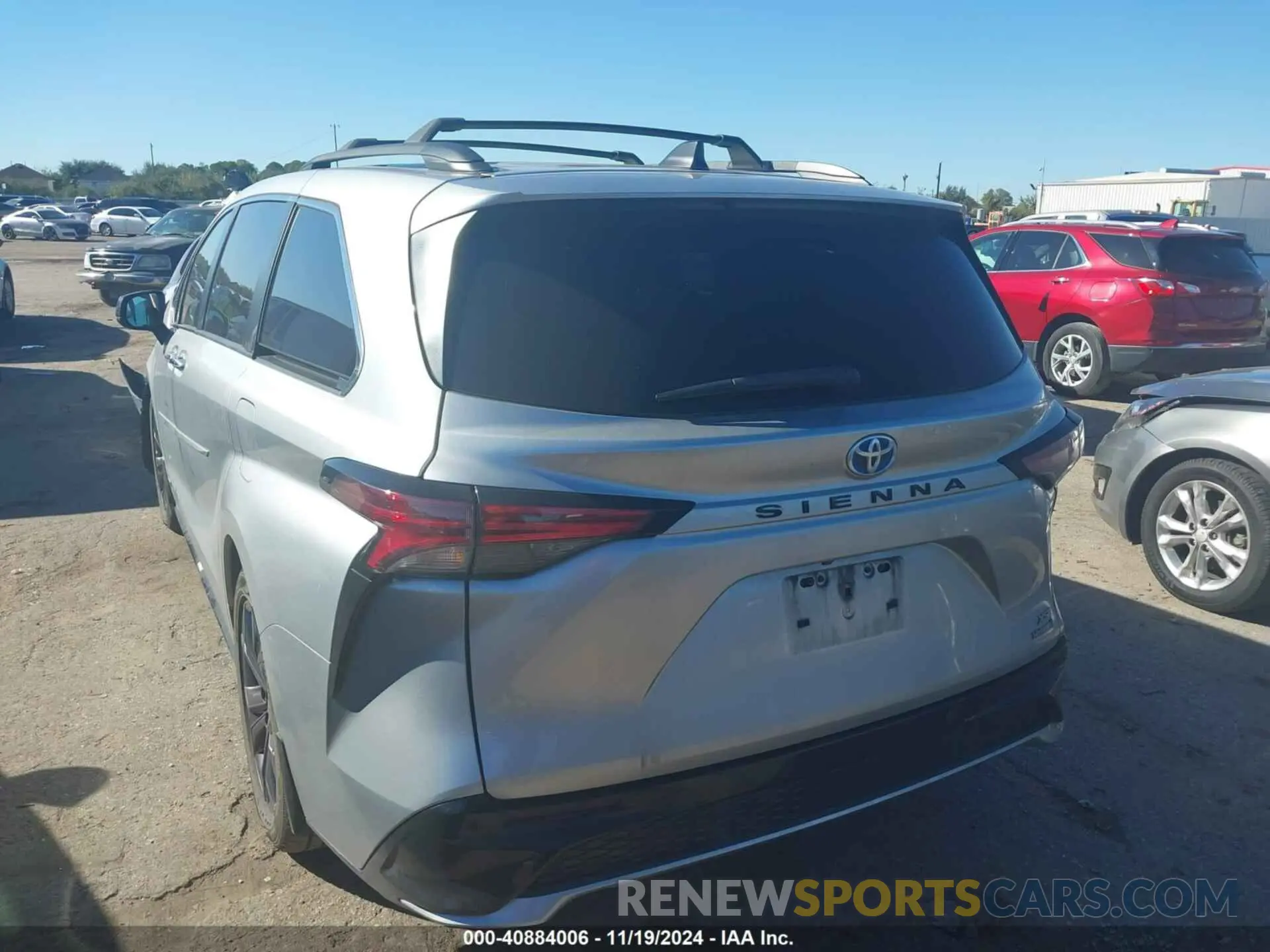 3 Photograph of a damaged car 5TDDRKEC4MS050568 TOYOTA SIENNA 2021