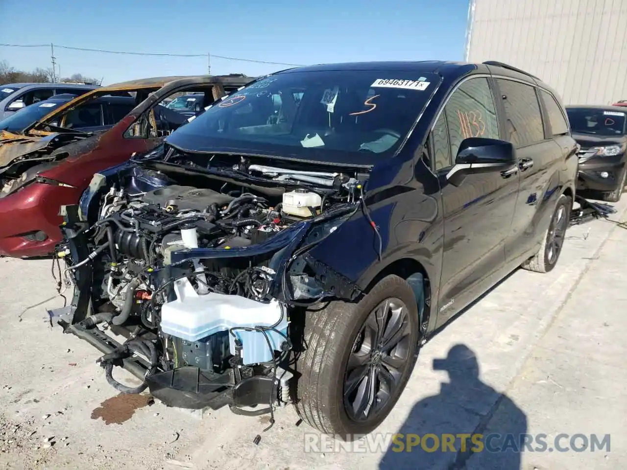 2 Photograph of a damaged car 5TDDRKEC8MS002877 TOYOTA SIENNA 2021