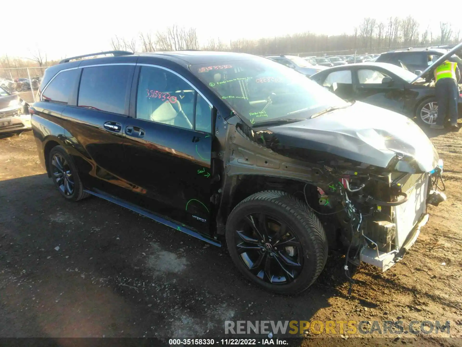 1 Photograph of a damaged car 5TDDRKEC8MS044272 TOYOTA SIENNA 2021