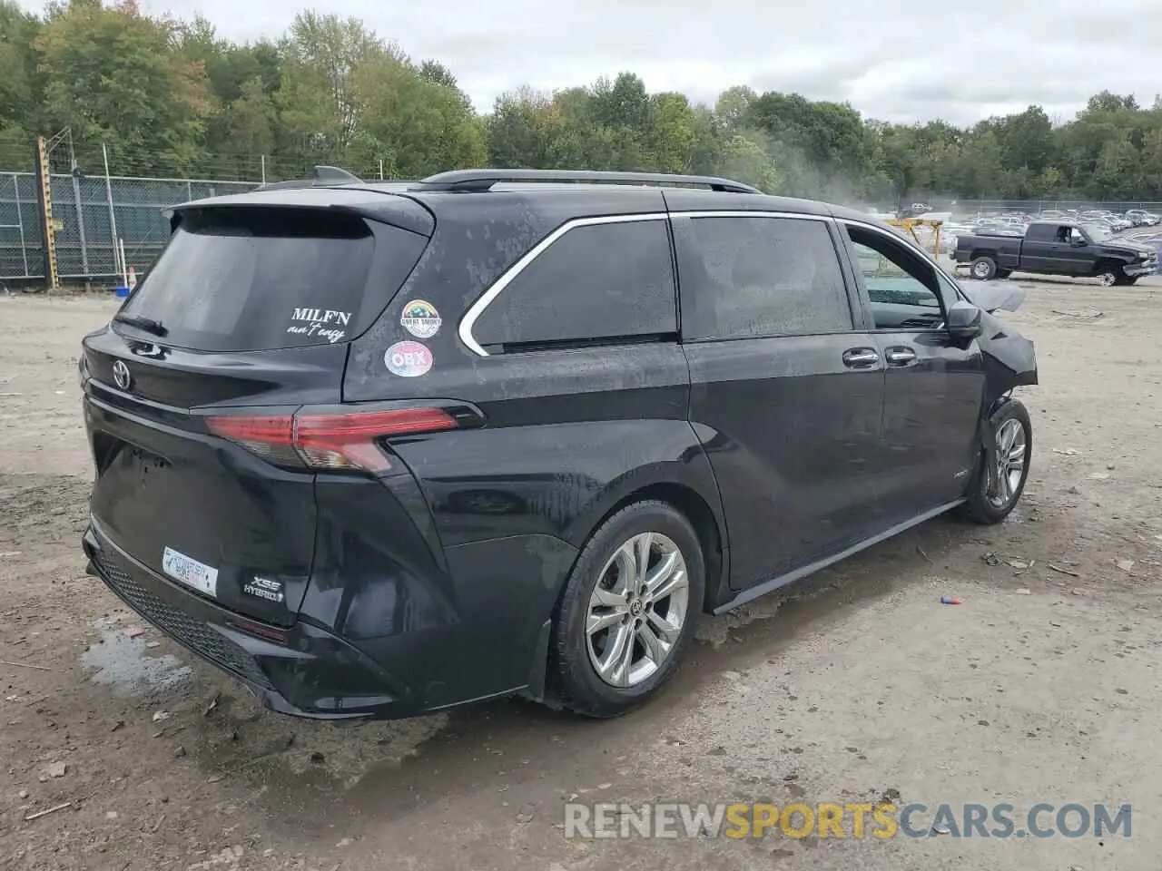 3 Photograph of a damaged car 5TDDSKFC0MS025251 TOYOTA SIENNA 2021
