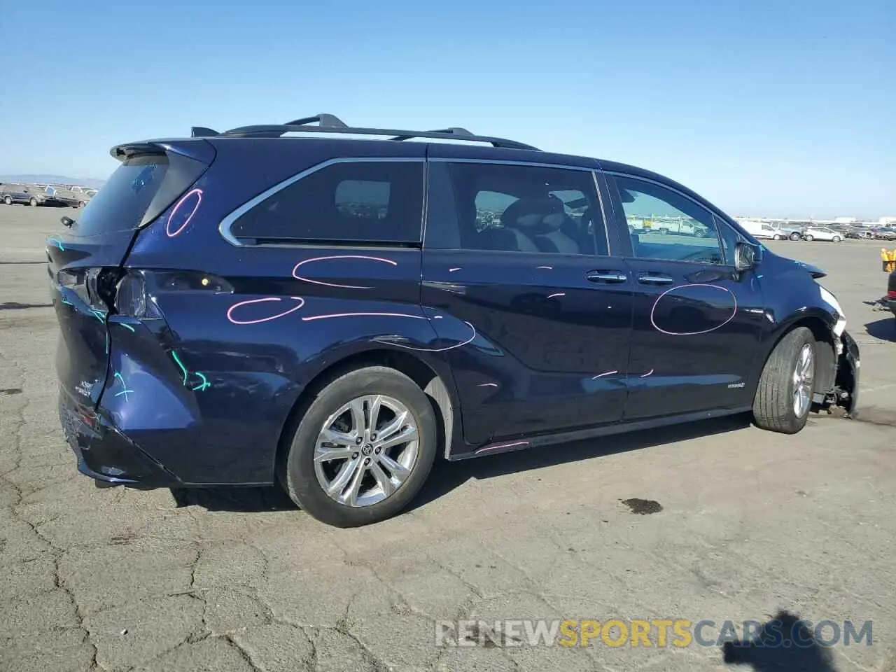 3 Photograph of a damaged car 5TDDSKFC2MS030872 TOYOTA SIENNA 2021