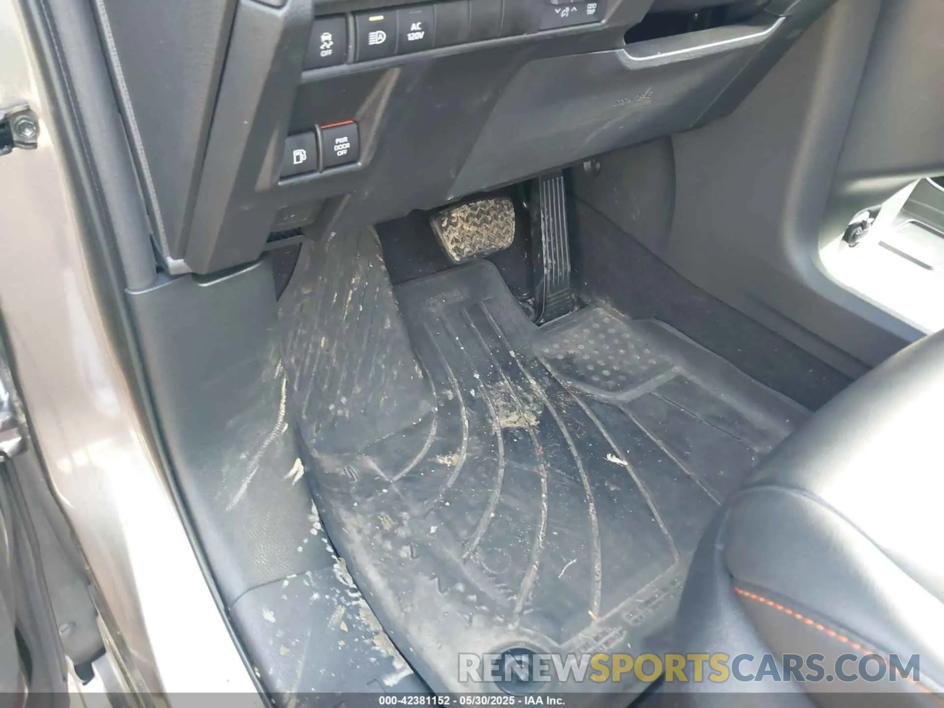 6 Photograph of a damaged car 5TDDSKFC7MS016370 TOYOTA SIENNA 2021