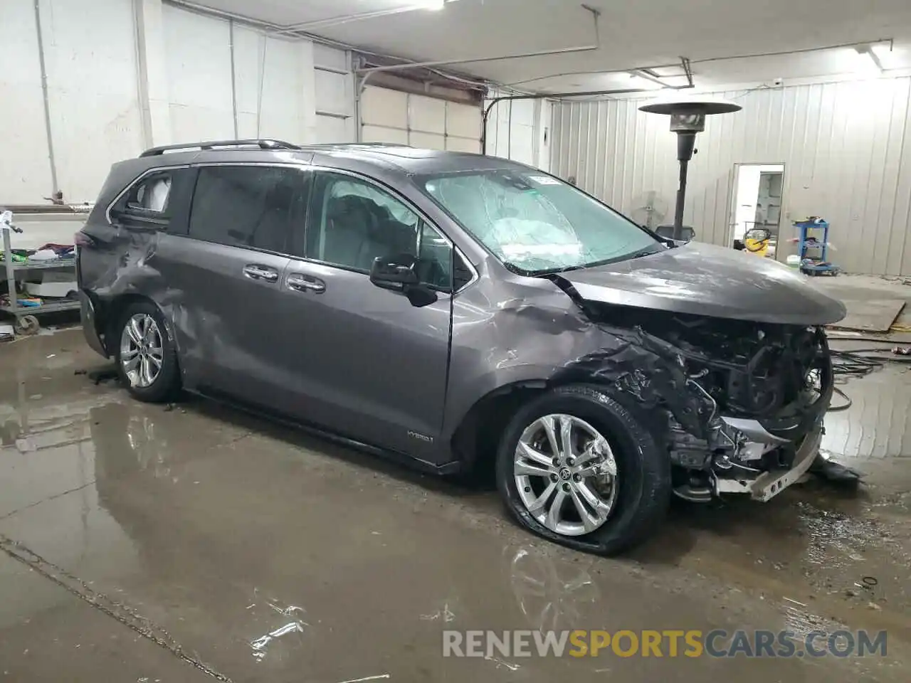 4 Photograph of a damaged car 5TDDSKFCXMS010689 TOYOTA SIENNA 2021