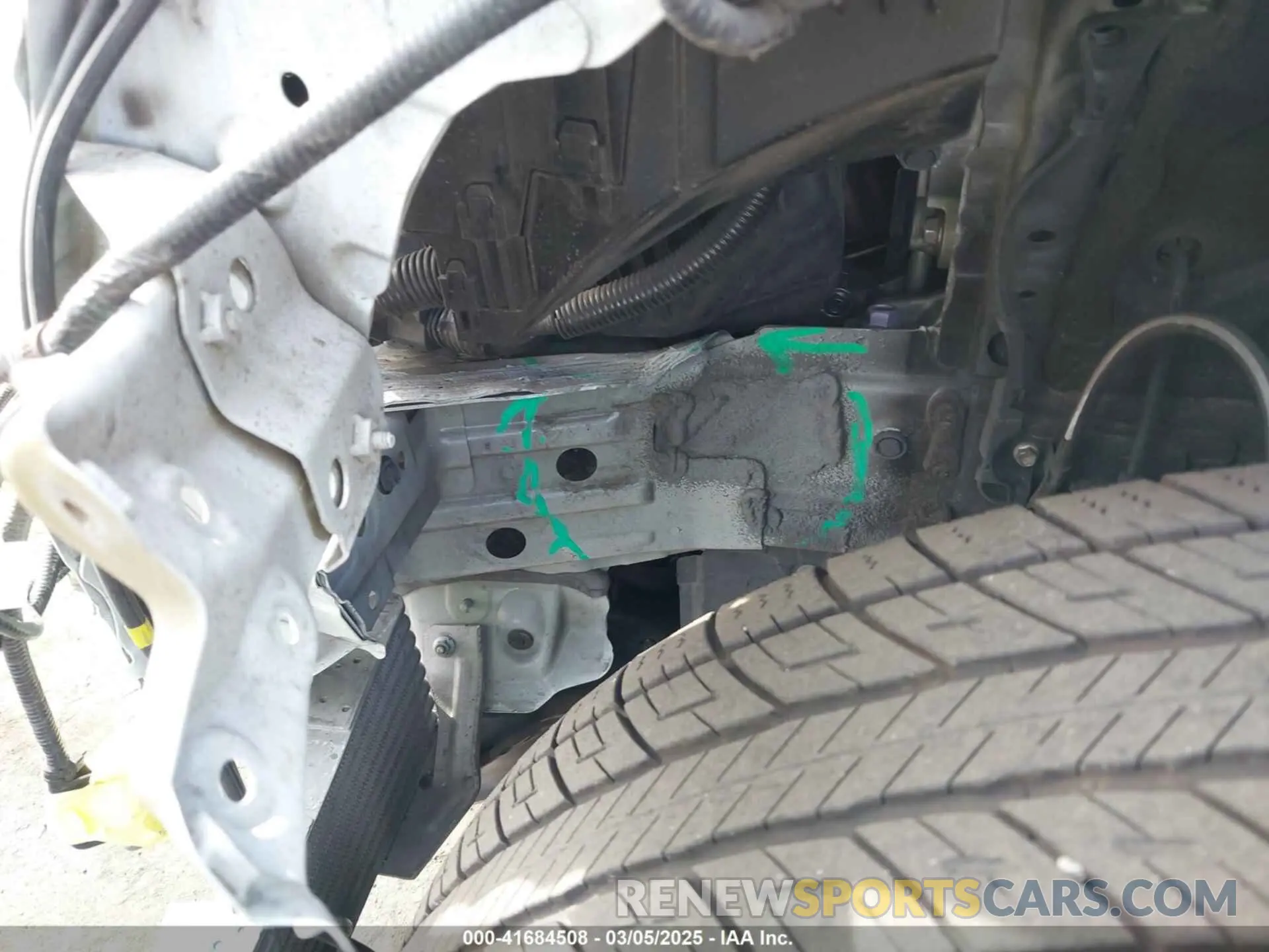 18 Photograph of a damaged car 5TDERKEC0MS009522 TOYOTA SIENNA 2021