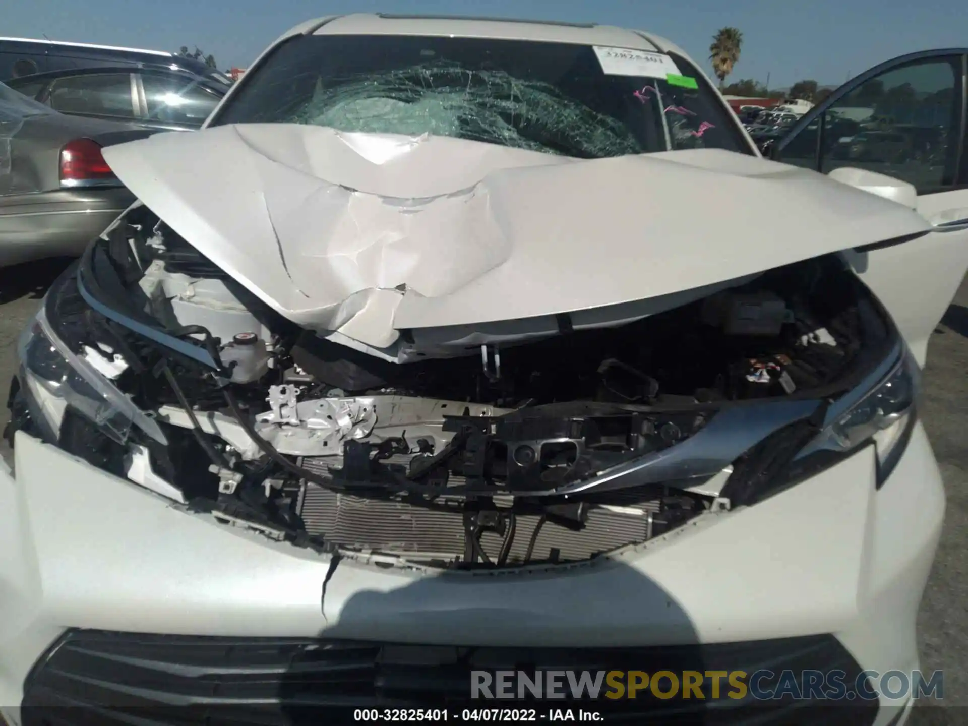 6 Photograph of a damaged car 5TDERKEC6MS027796 TOYOTA SIENNA 2021