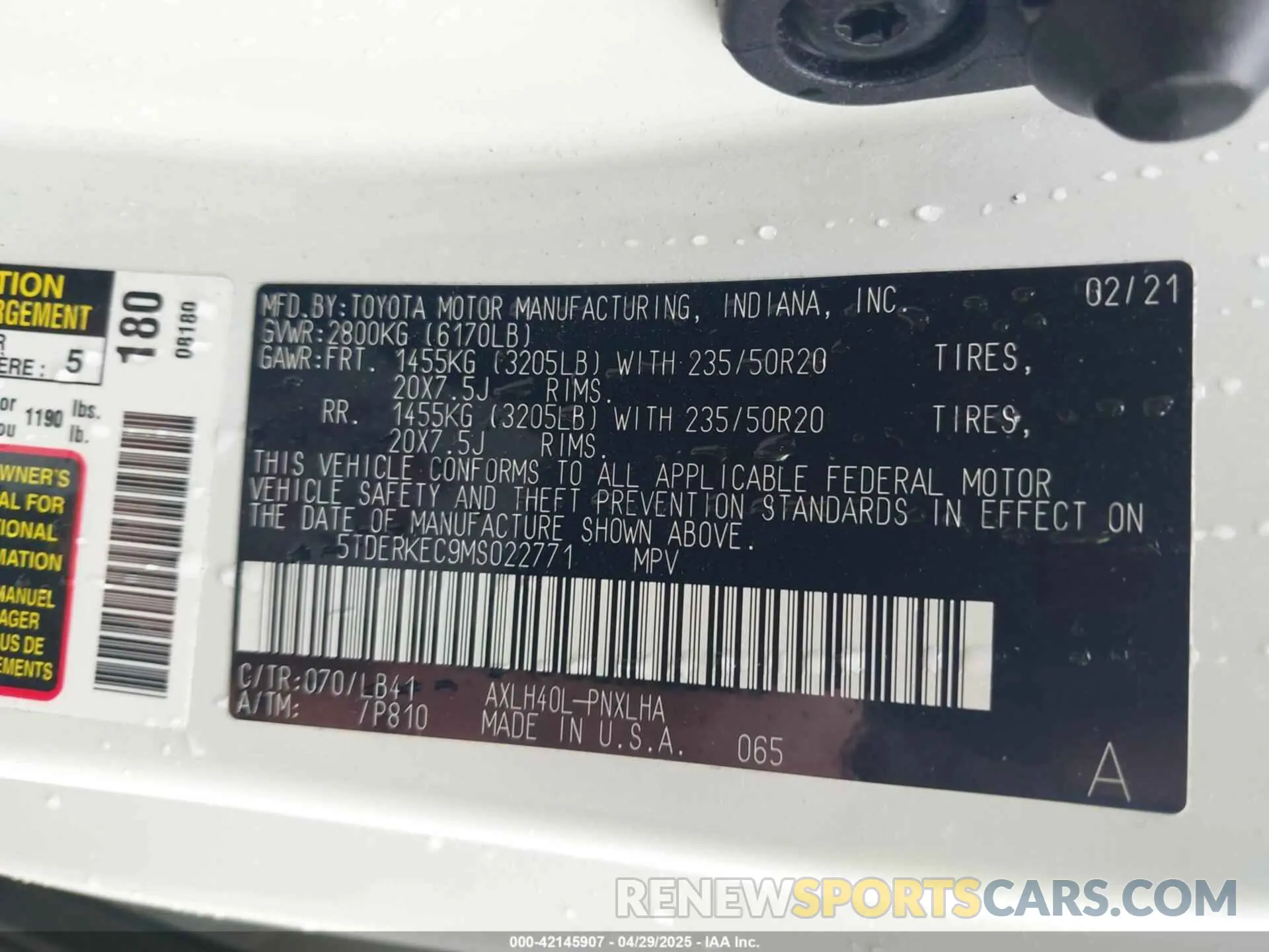 9 Photograph of a damaged car 5TDERKEC9MS022771 TOYOTA SIENNA 2021