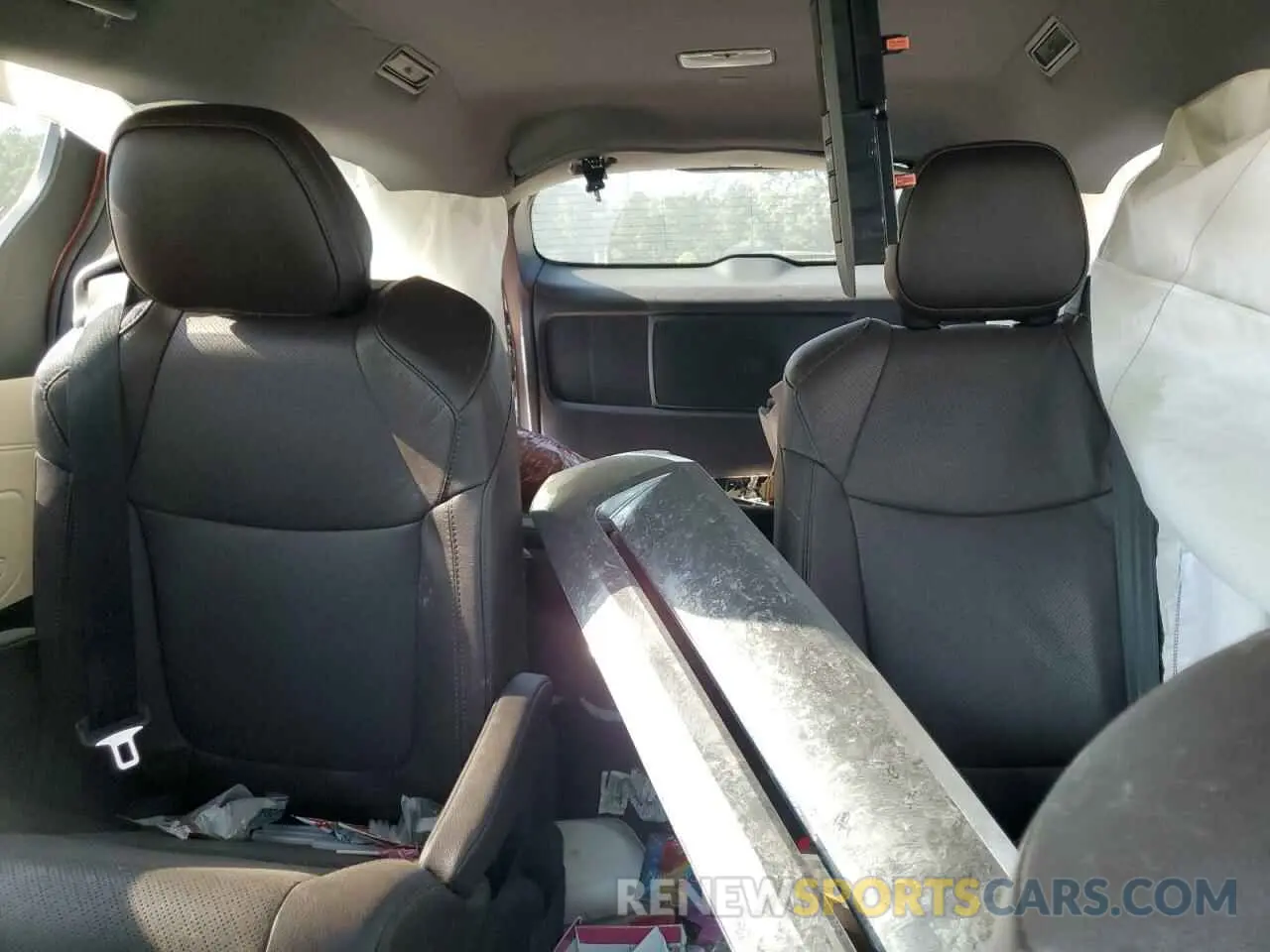 10 Photograph of a damaged car 5TDERKECXMS032404 TOYOTA SIENNA 2021