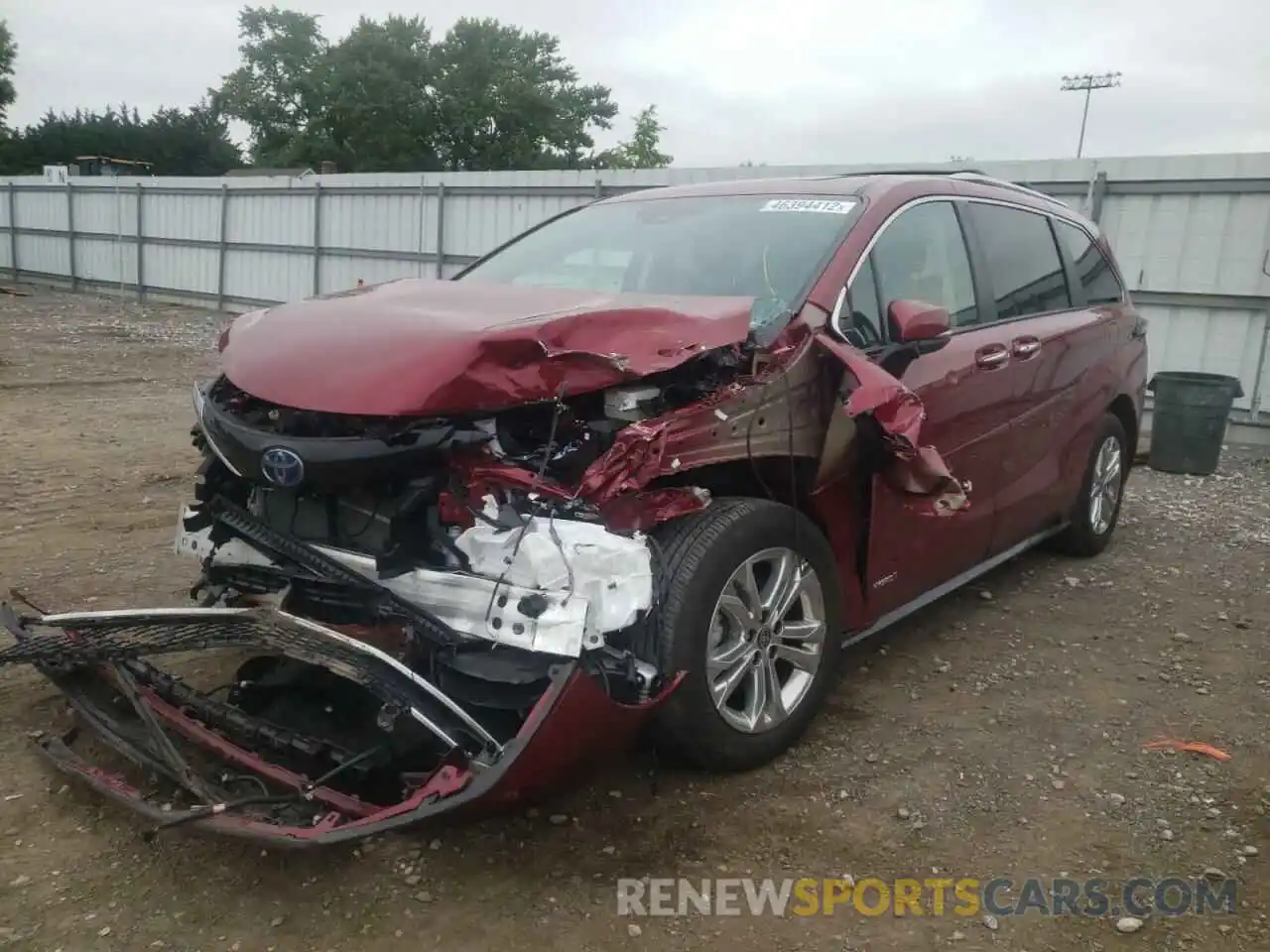 2 Photograph of a damaged car 5TDESKFC1MS026610 TOYOTA SIENNA 2021