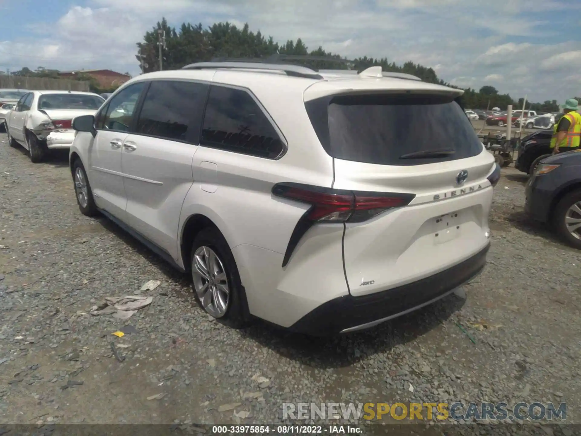 3 Photograph of a damaged car 5TDESKFC1MS033198 TOYOTA SIENNA 2021