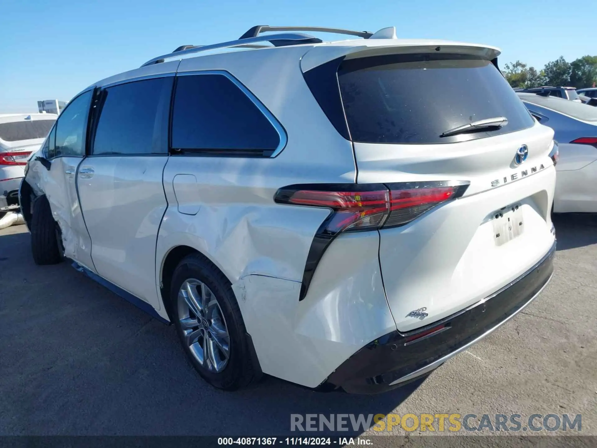 3 Photograph of a damaged car 5TDESKFC6MS013142 TOYOTA SIENNA 2021
