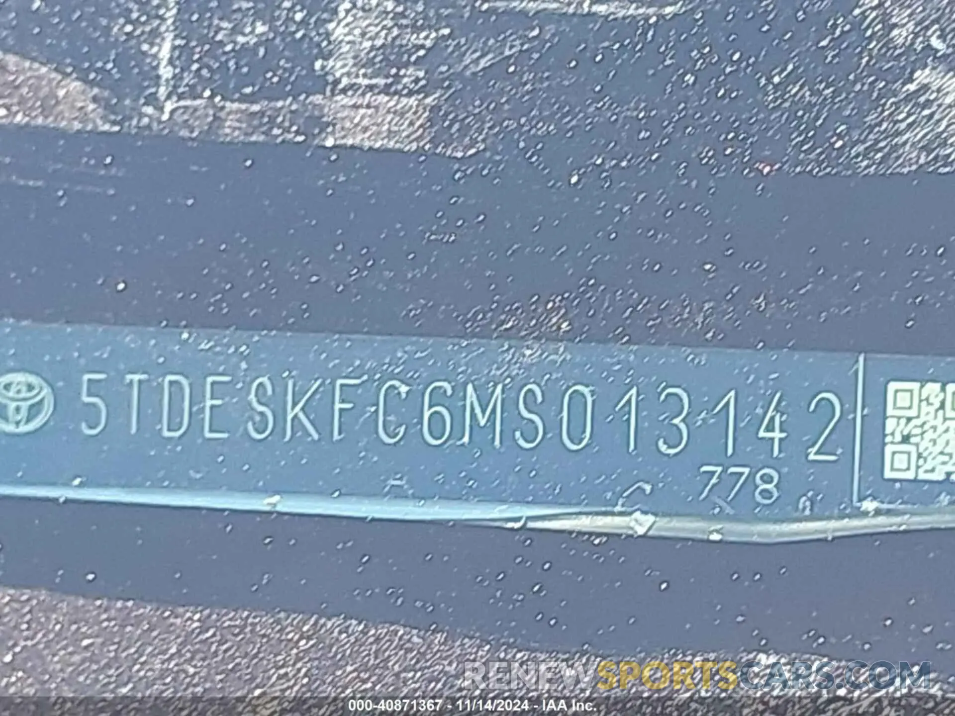 9 Photograph of a damaged car 5TDESKFC6MS013142 TOYOTA SIENNA 2021