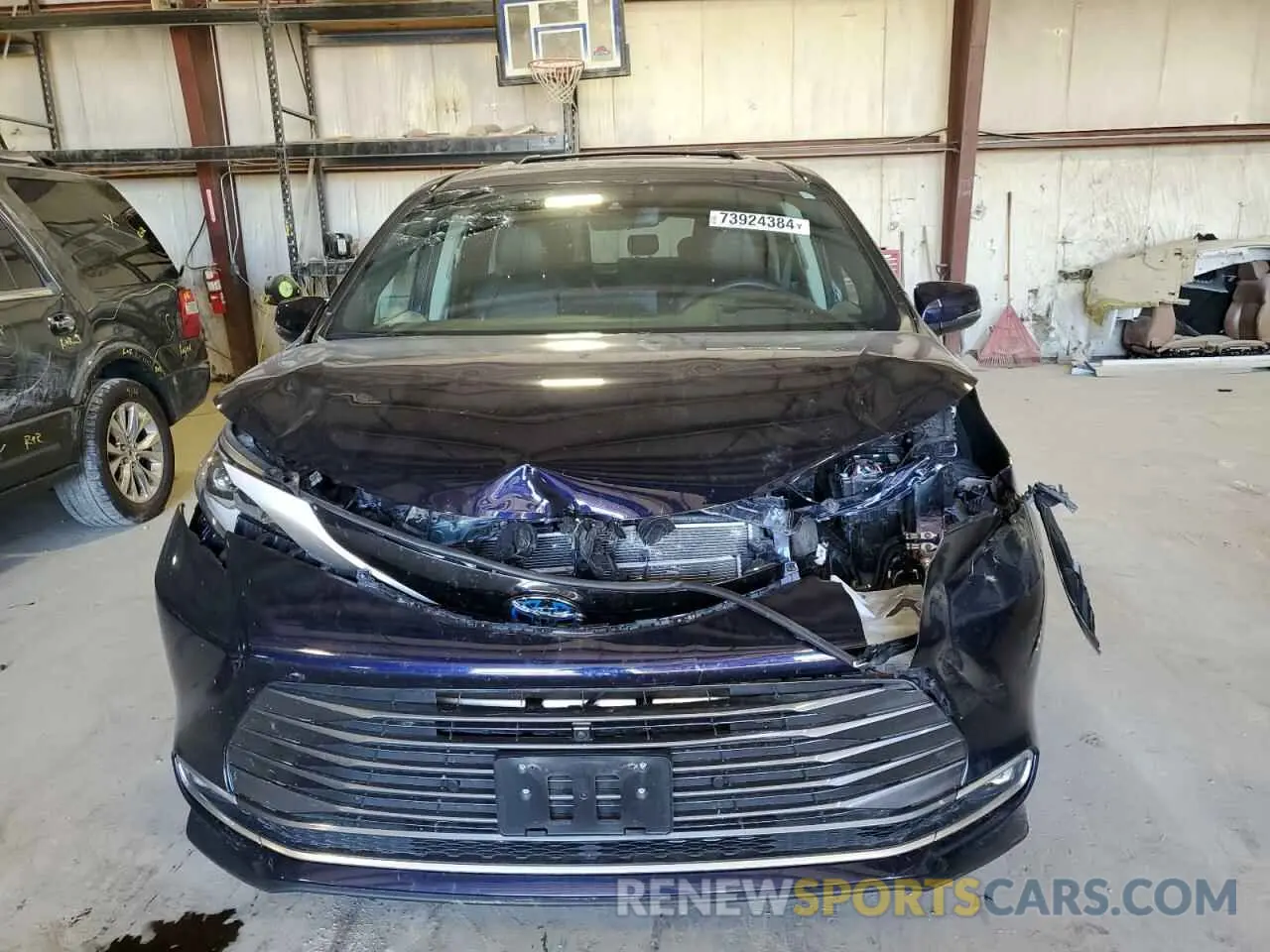 5 Photograph of a damaged car 5TDESKFC8MS011649 TOYOTA SIENNA 2021