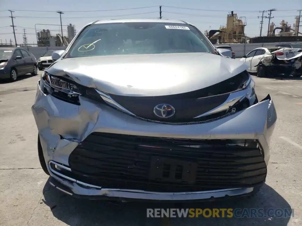 9 Photograph of a damaged car 5TDJRKEC0MS043460 TOYOTA SIENNA 2021