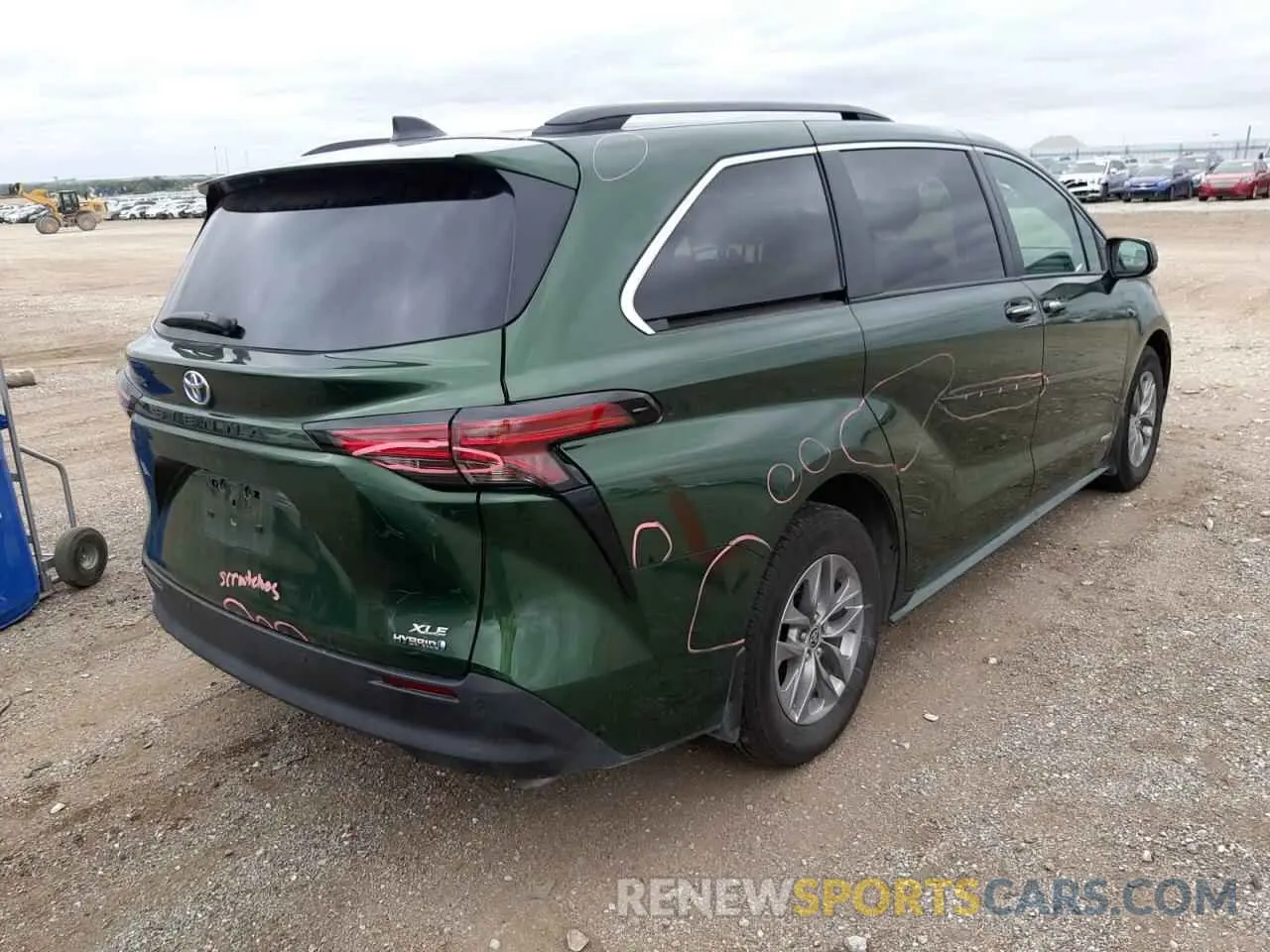 4 Photograph of a damaged car 5TDJRKEC3MS052816 TOYOTA SIENNA 2021