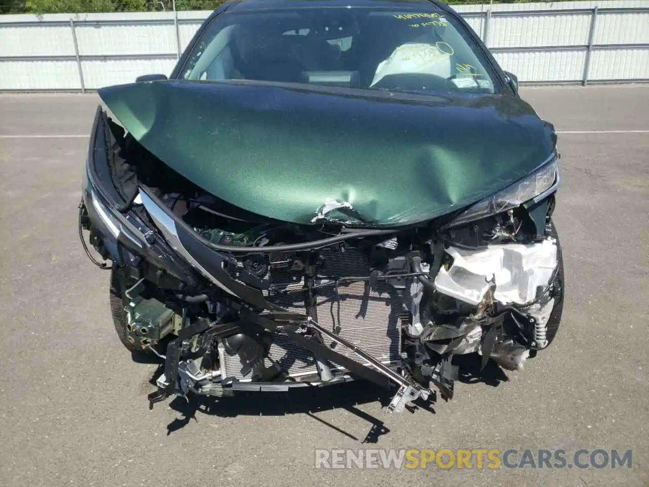 7 Photograph of a damaged car 5TDJRKEC6MS014738 TOYOTA SIENNA 2021