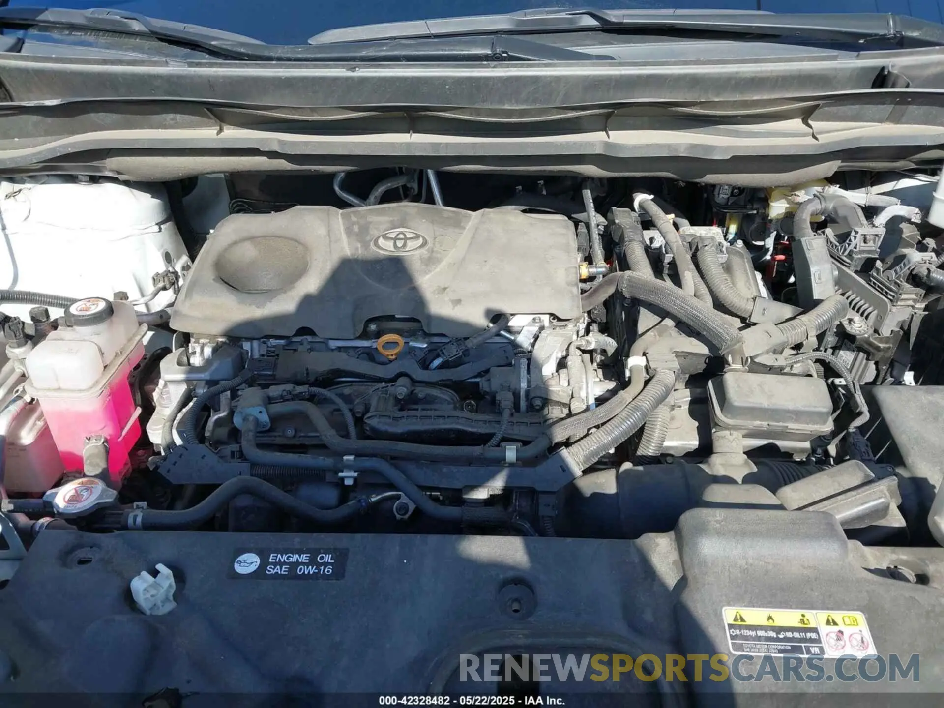 10 Photograph of a damaged car 5TDJRKEC7MS009306 TOYOTA SIENNA 2021
