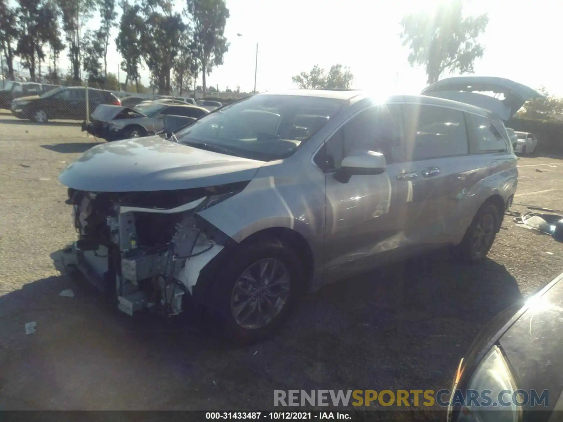 2 Photograph of a damaged car 5TDJRKEC7MS059543 TOYOTA SIENNA 2021