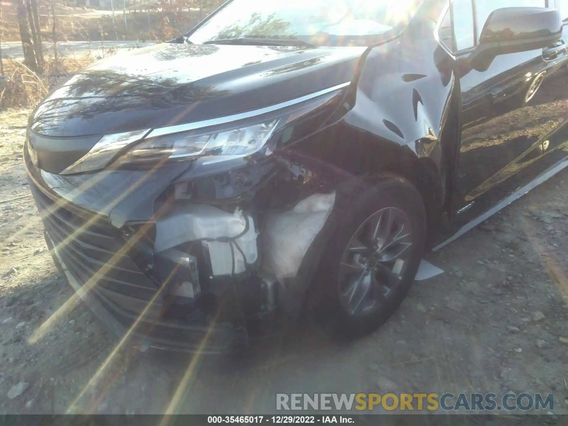 6 Photograph of a damaged car 5TDKRKEC0MS046783 TOYOTA SIENNA 2021