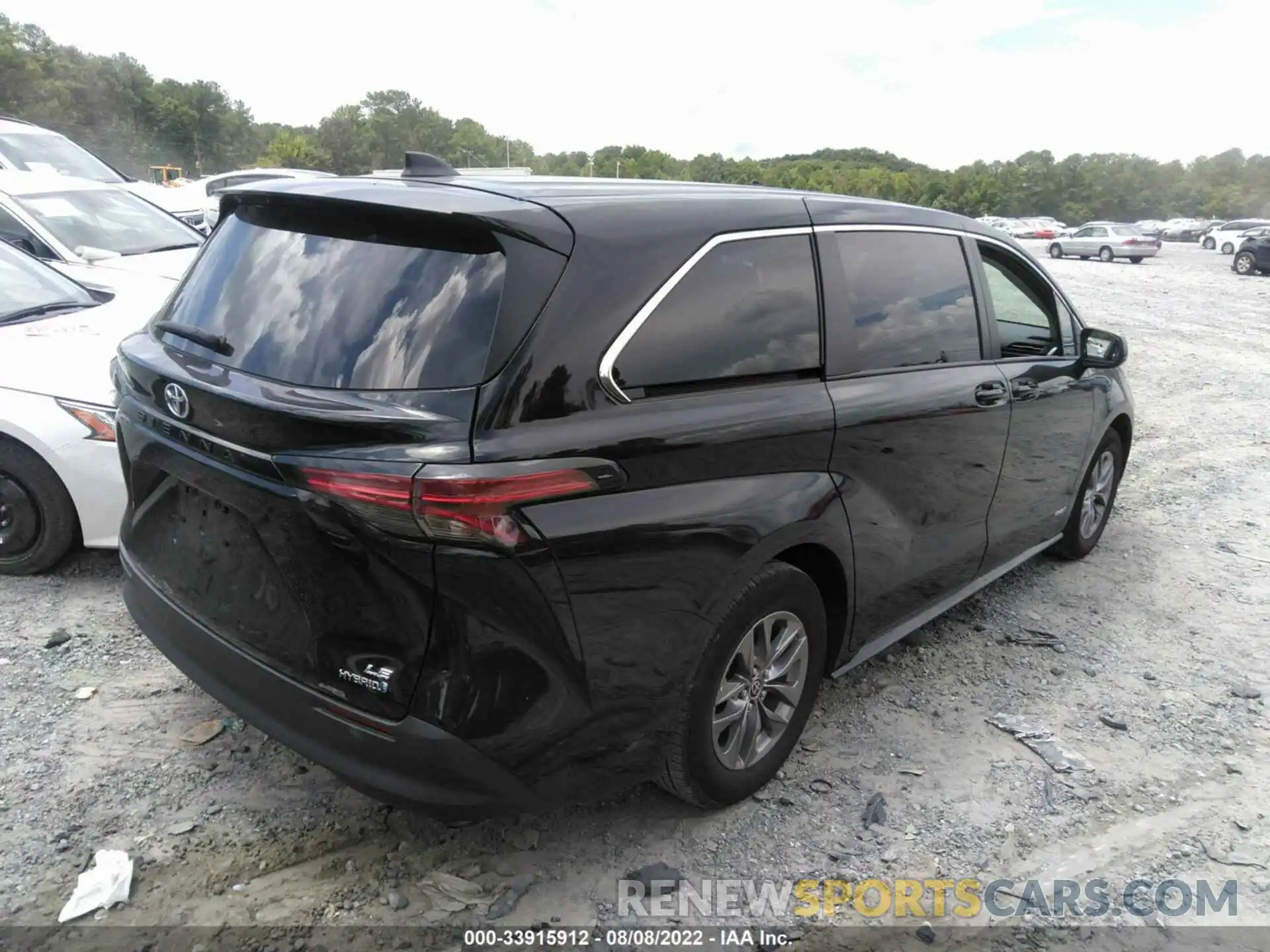 4 Photograph of a damaged car 5TDKRKEC0MS047657 TOYOTA SIENNA 2021