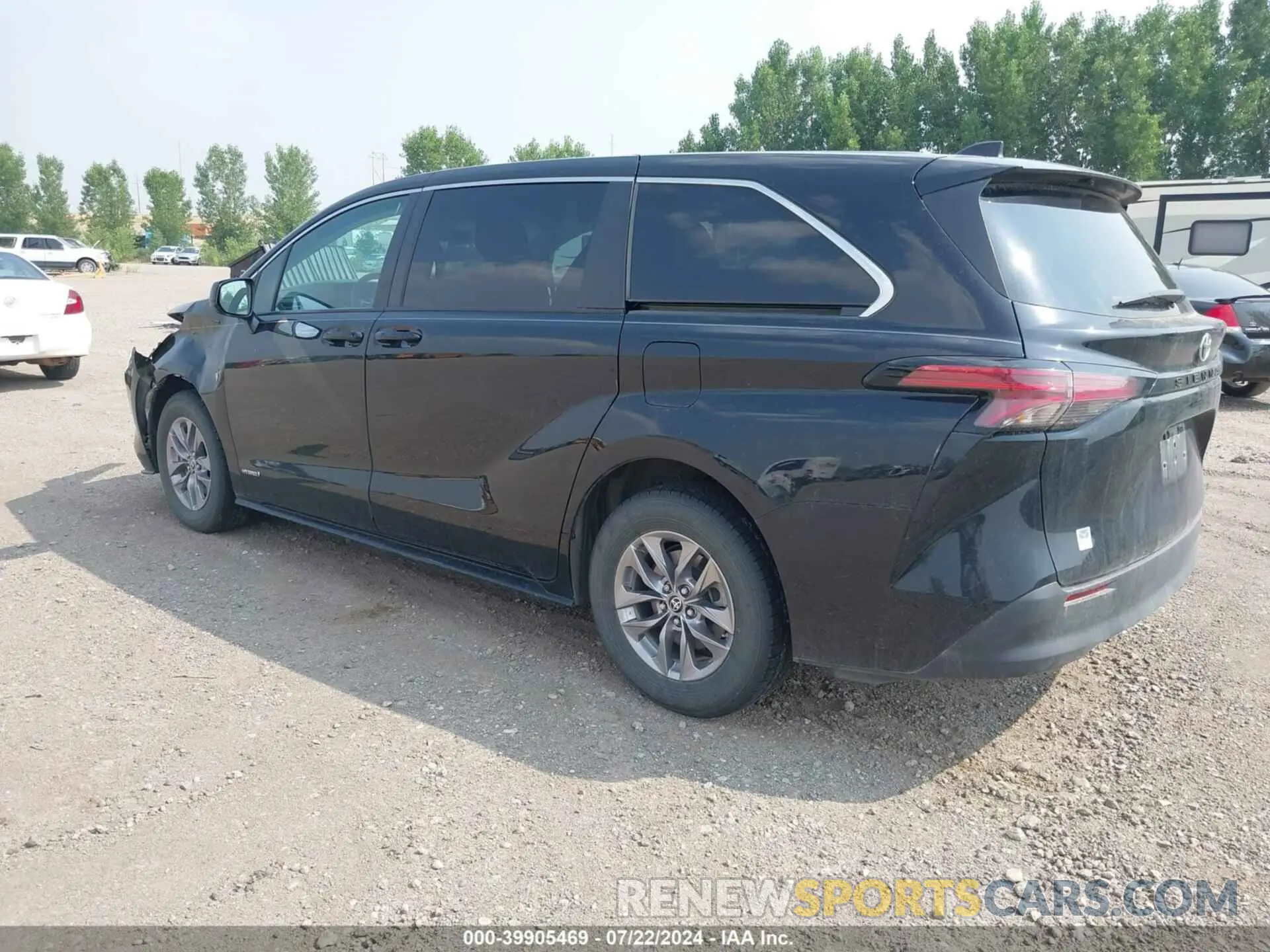 3 Photograph of a damaged car 5TDKRKEC2MS013798 TOYOTA SIENNA 2021