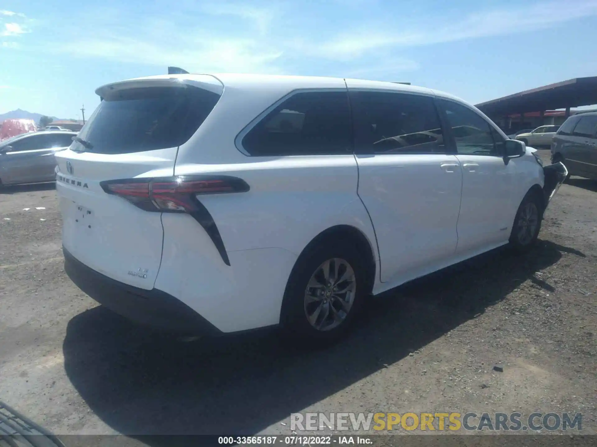 4 Photograph of a damaged car 5TDKRKEC2MS019388 TOYOTA SIENNA 2021