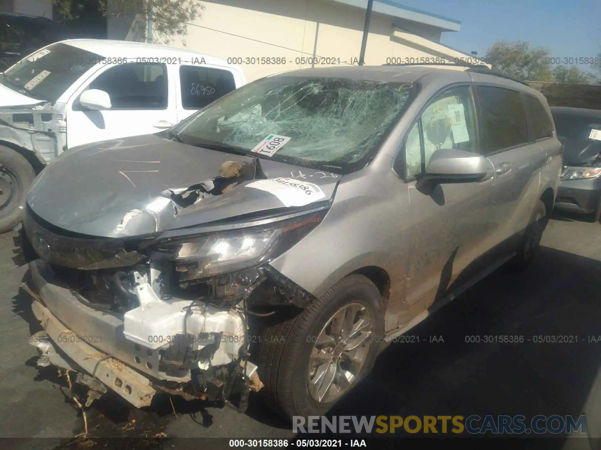 2 Photograph of a damaged car 5TDKRKEC2MS021626 TOYOTA SIENNA 2021