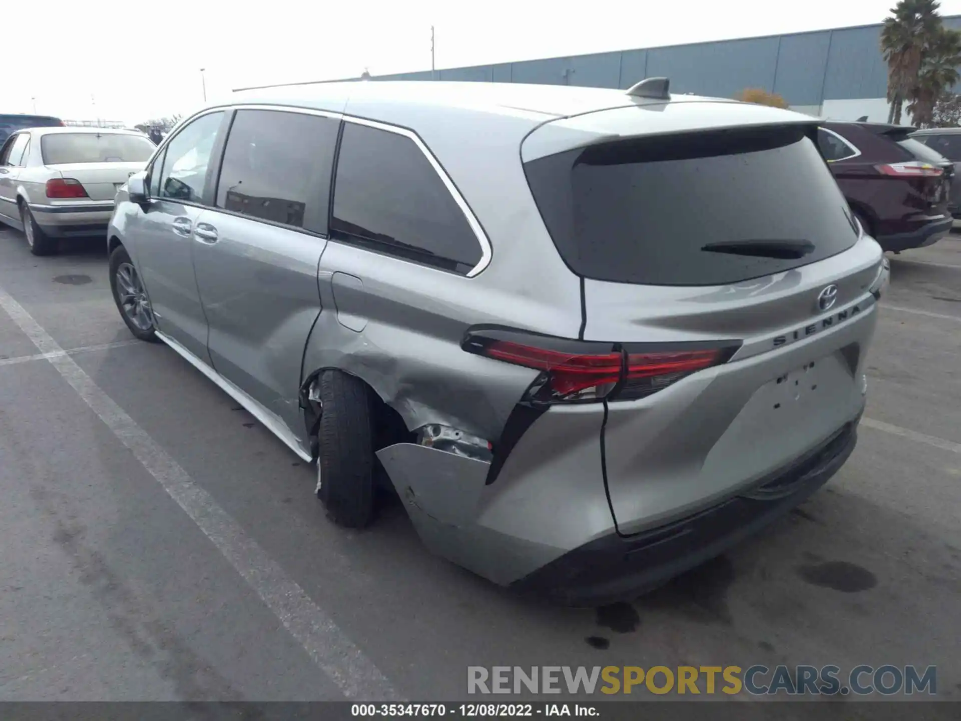 3 Photograph of a damaged car 5TDKRKEC2MS029578 TOYOTA SIENNA 2021