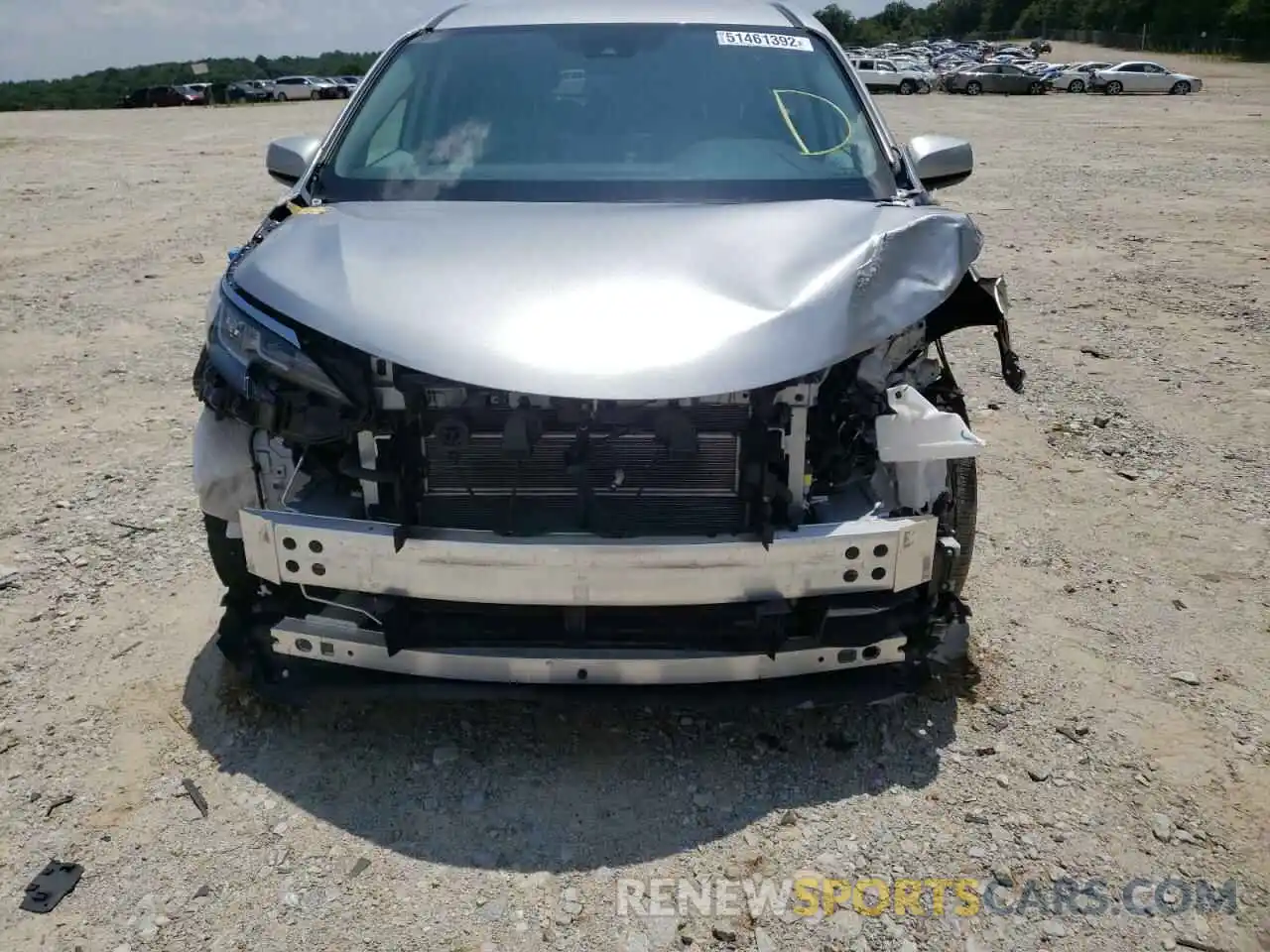 9 Photograph of a damaged car 5TDKRKEC2MS063763 TOYOTA SIENNA 2021