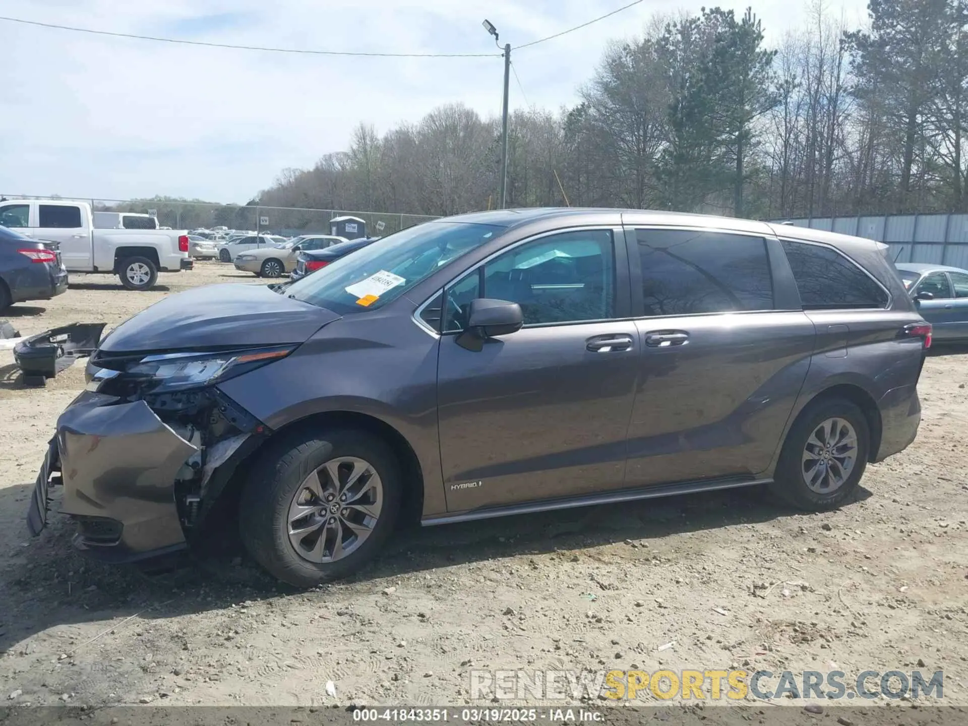 15 Photograph of a damaged car 5TDKRKEC3MS028830 TOYOTA SIENNA 2021