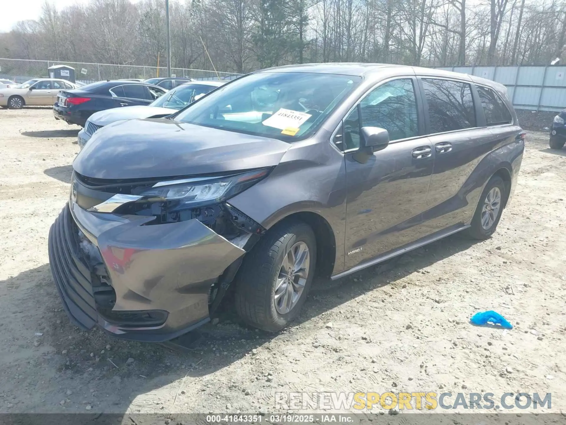 2 Photograph of a damaged car 5TDKRKEC3MS028830 TOYOTA SIENNA 2021