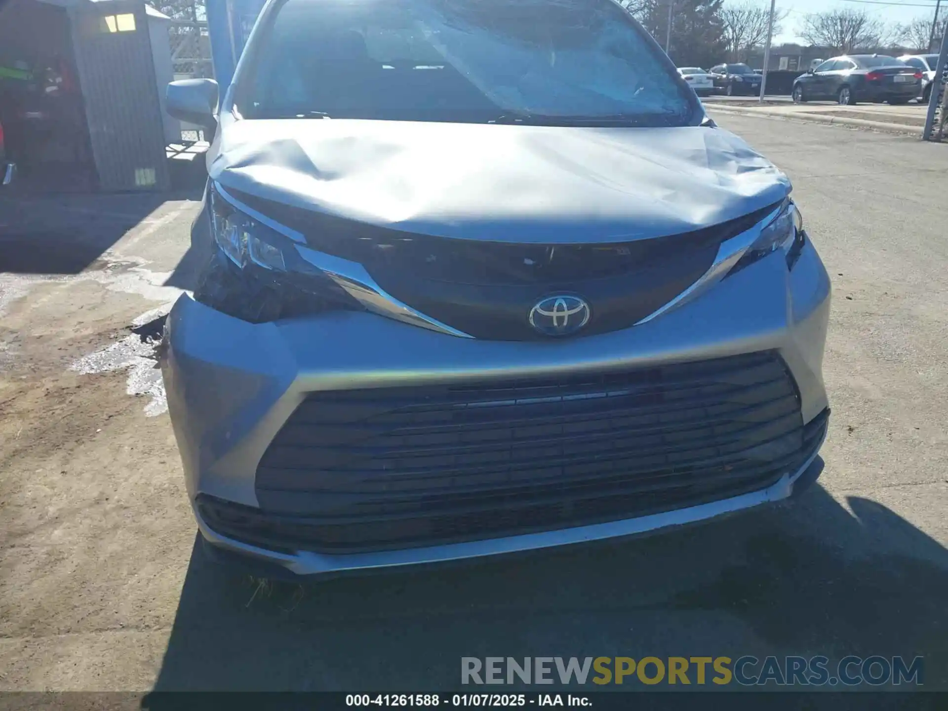 6 Photograph of a damaged car 5TDKRKEC3MS044056 TOYOTA SIENNA 2021