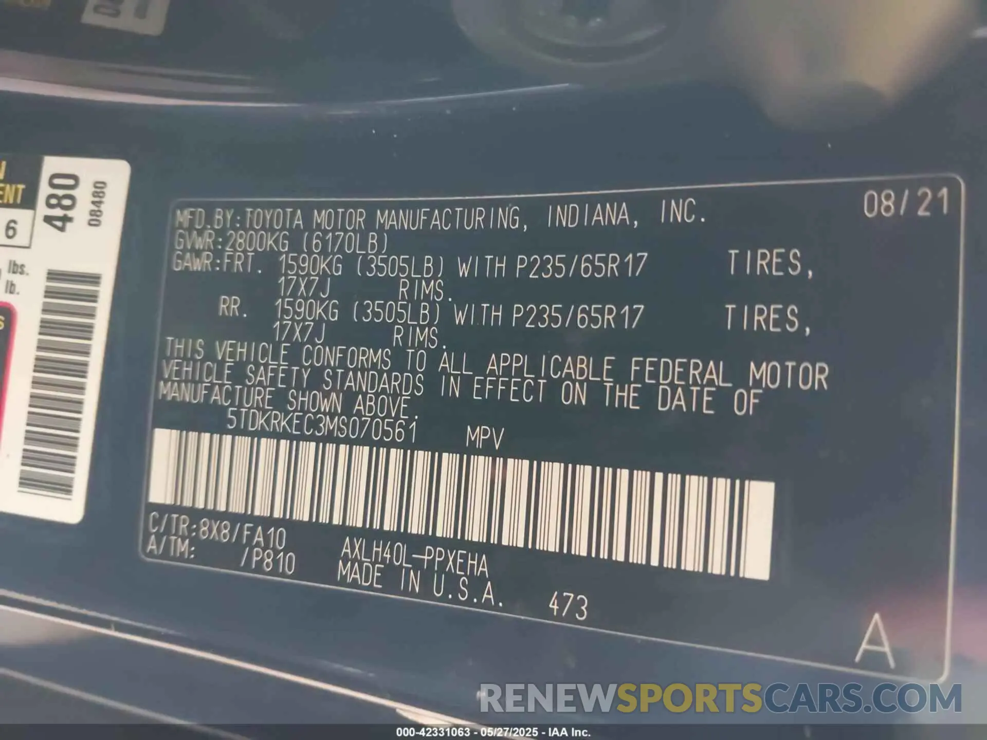 9 Photograph of a damaged car 5TDKRKEC3MS070561 TOYOTA SIENNA 2021
